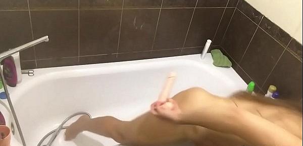  Stepdaughter masturbating while taking a nice shower
